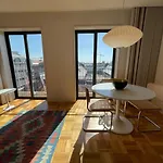 Beautiful apartment over Bolhão Market